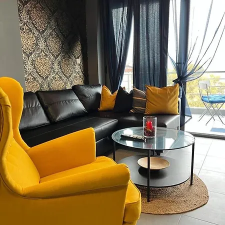 Intermezzo 11 Sea View Apartament *